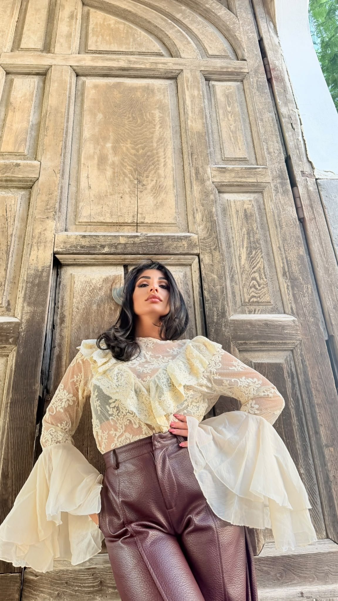 Blusa romantica in pizzo